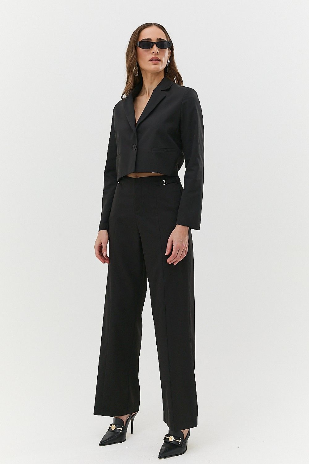 Calça Pantalona Feminina Friso e Detalhe Cós Simone