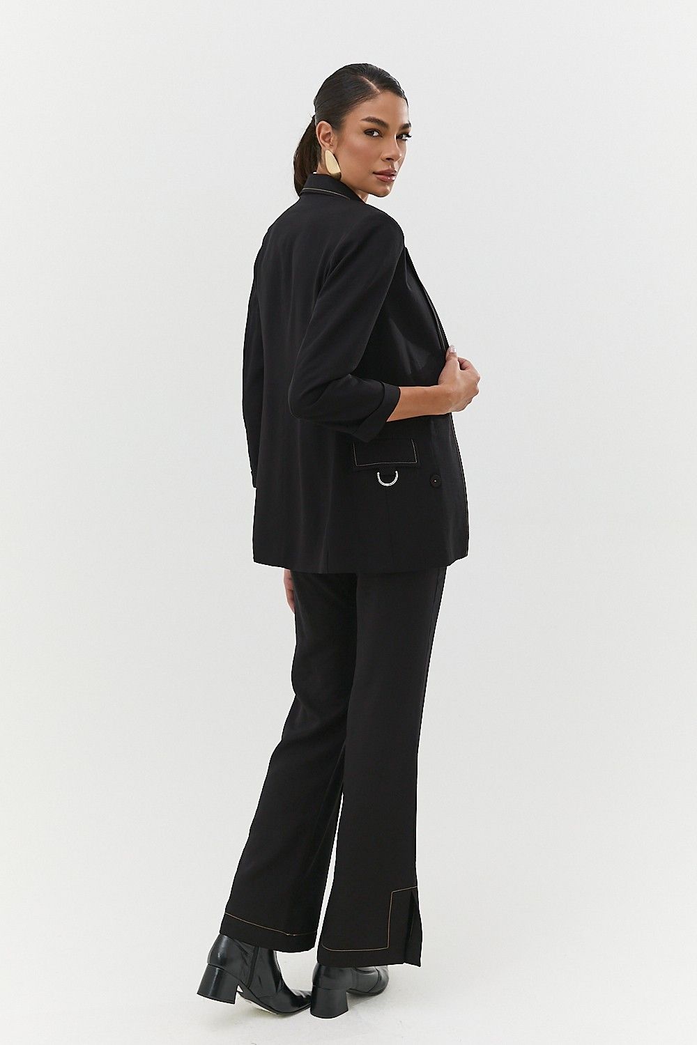 Blazer Alfaiataria Pespontado Detalhe Bolsos Flavia