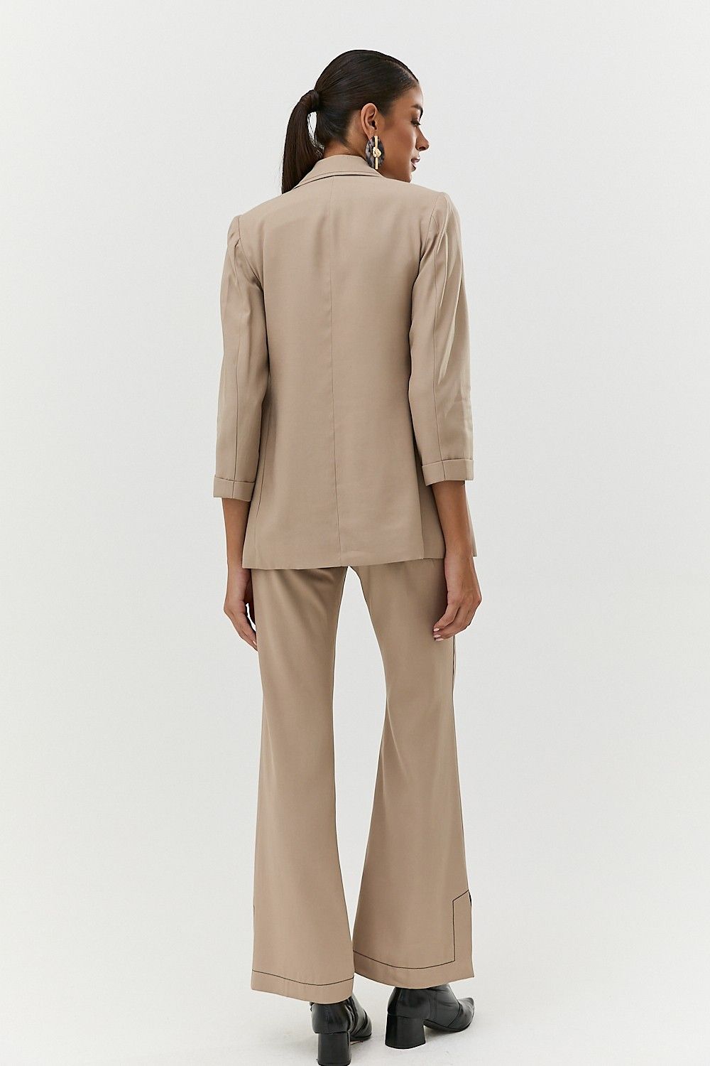 Blazer Alfaiataria Pespontado Detalhe Bolsos Flavia