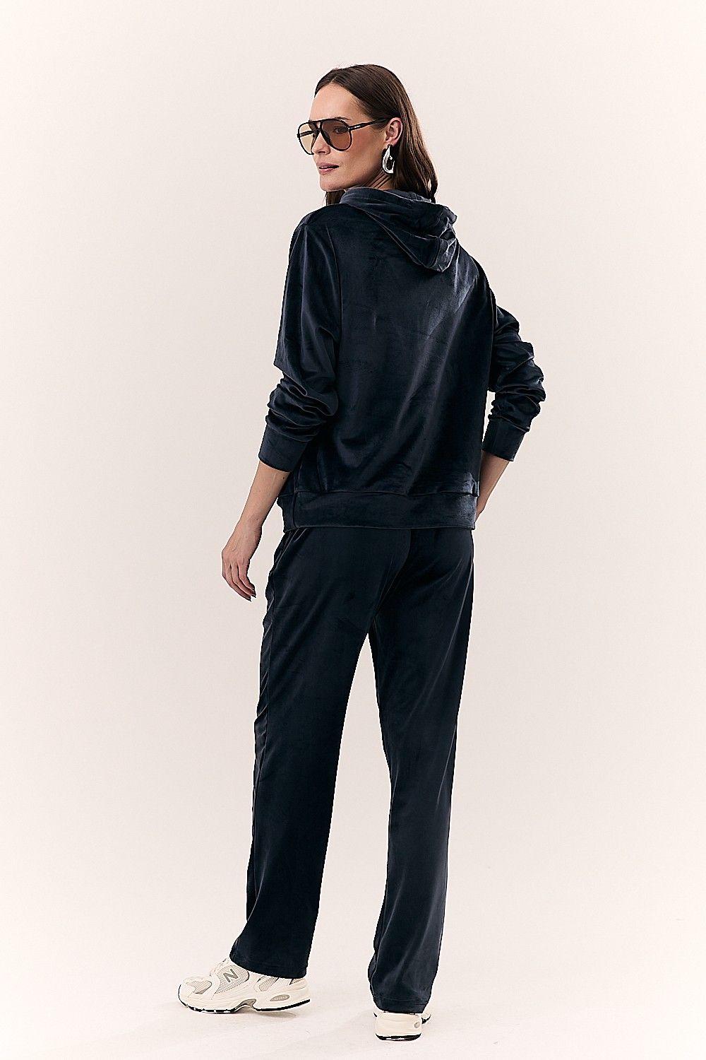 Blusa Feminina Comfy em Plush com Capuz e Bolsos Lorena