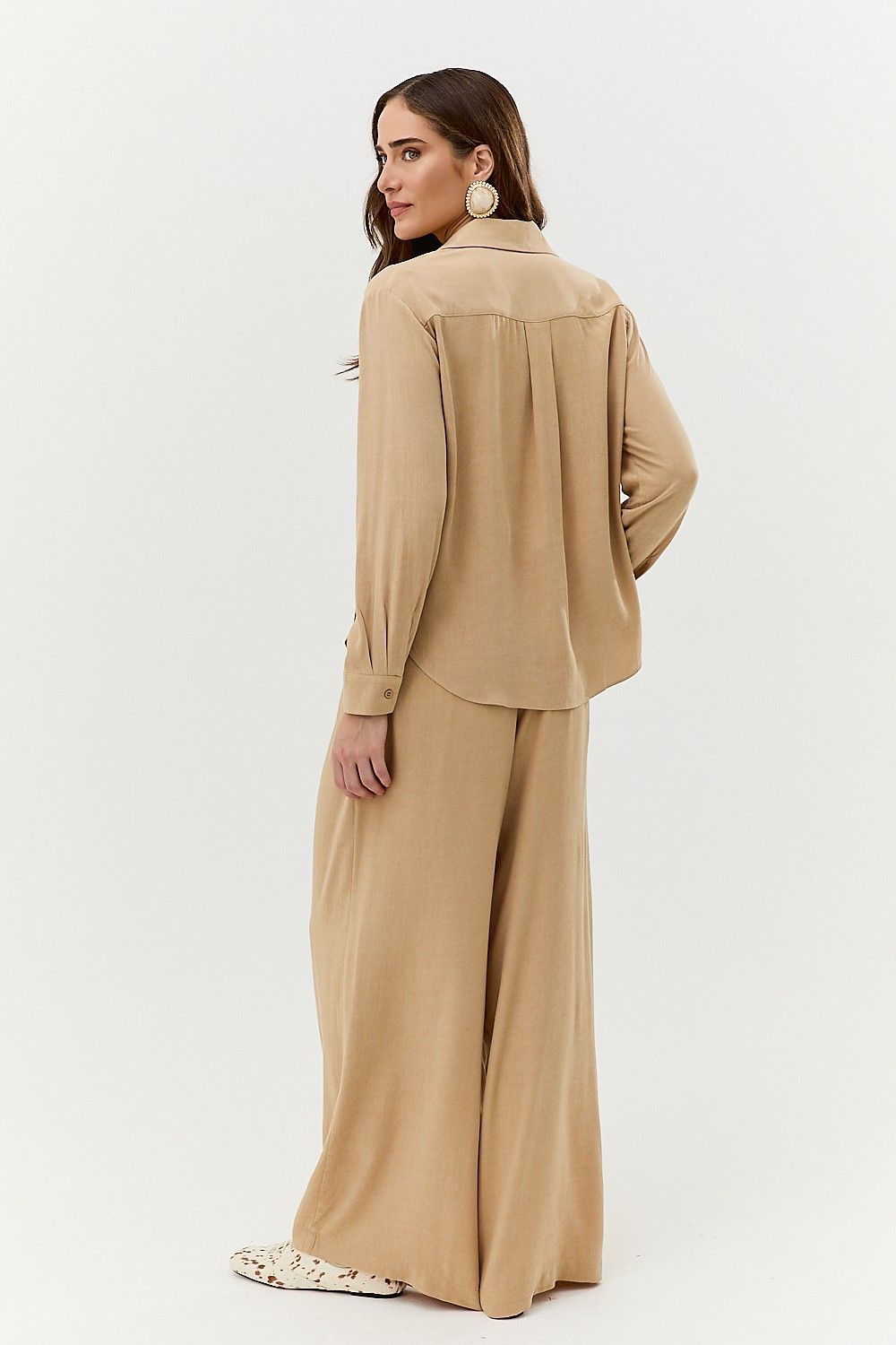 Calça Pantalona Feminina com Pregas Isabela