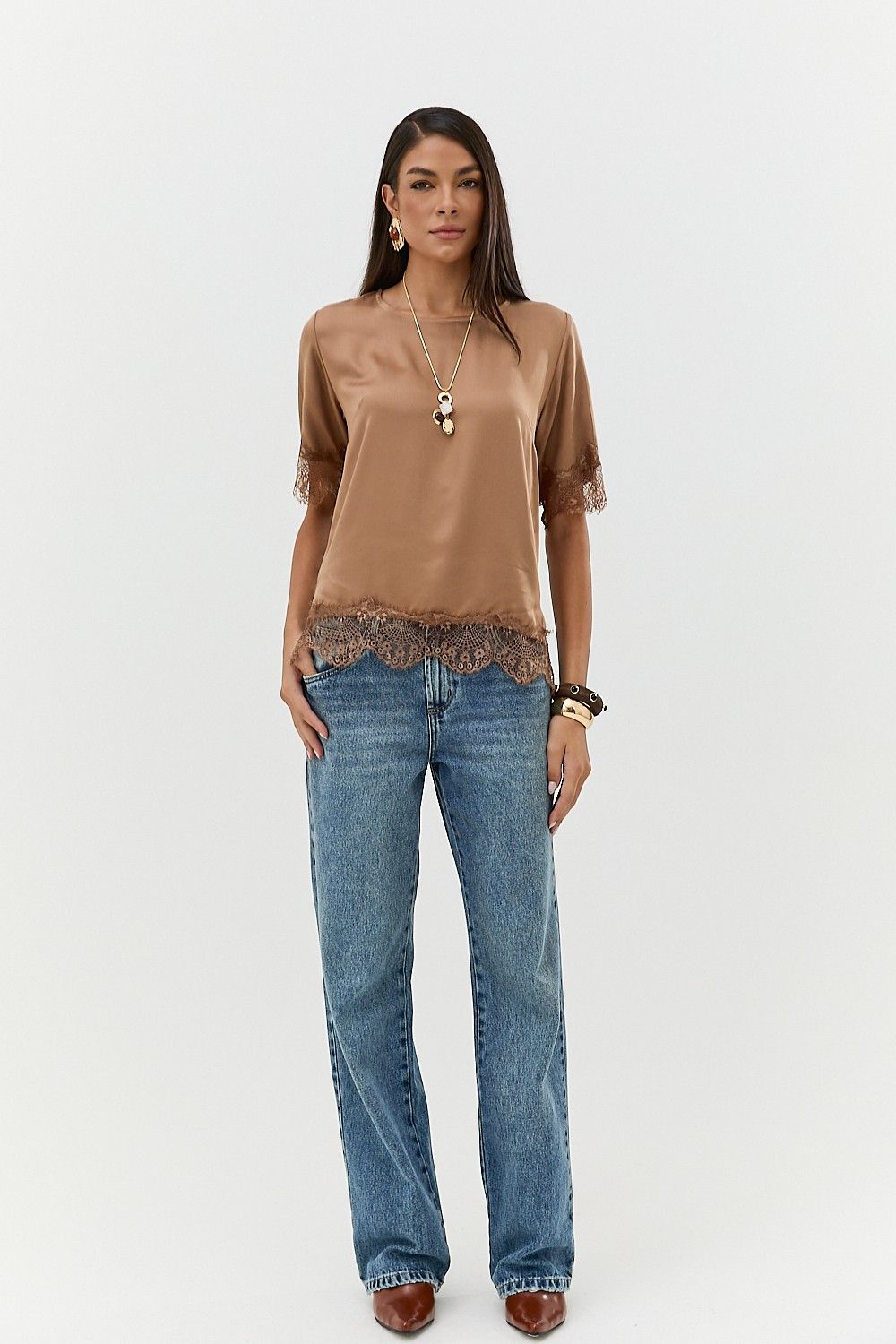 Blusa Feminina Mangas e Detalhes em Renda Meire
