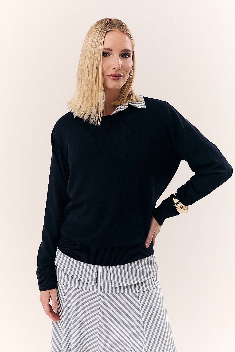 Blusa Feminina Básica Tricot e Detalhes Canelados Nair