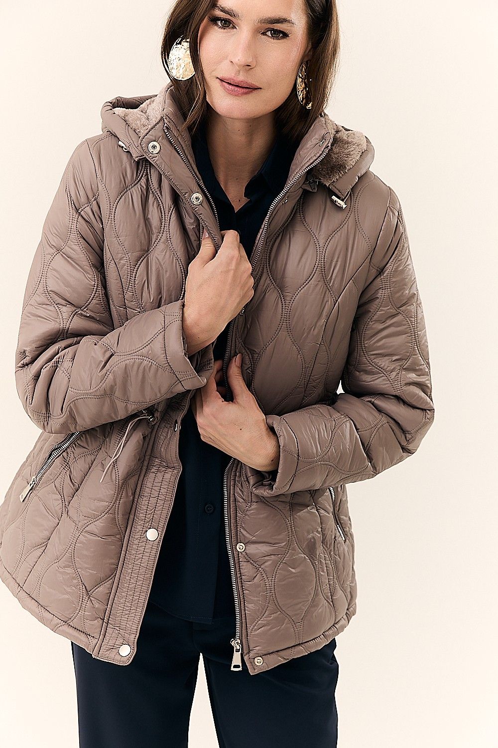 Jaqueta Maxi Puffer com Capuz Jordana