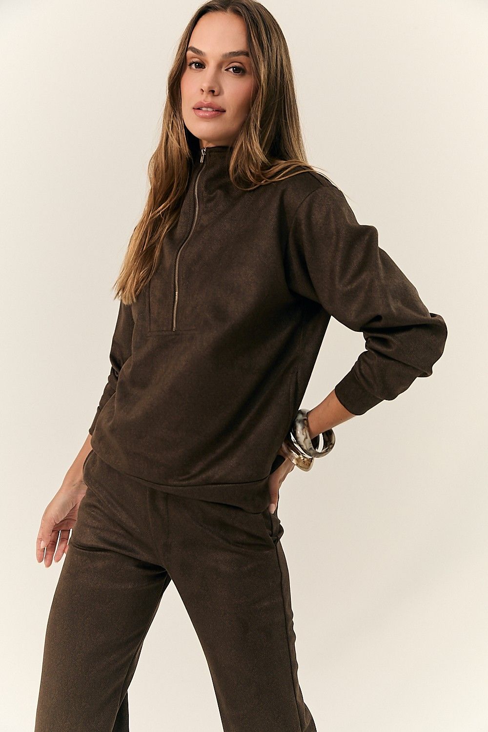 Blusa Comfy com Zíper e Bolsos Barbara
