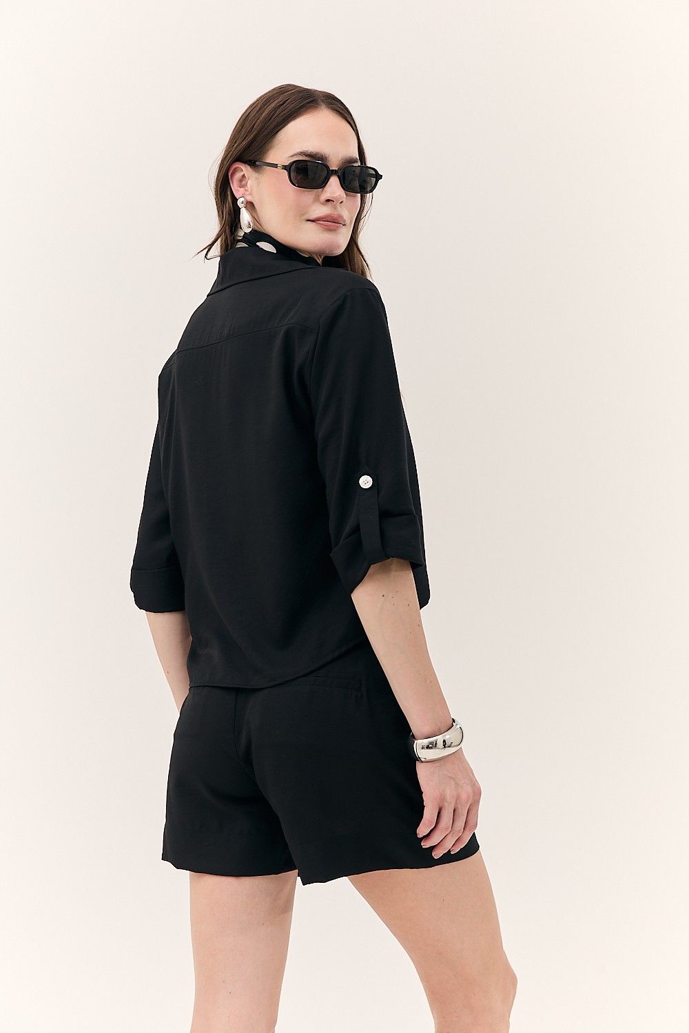 Short Clásico Feminino em Alfaiataria Aurora
