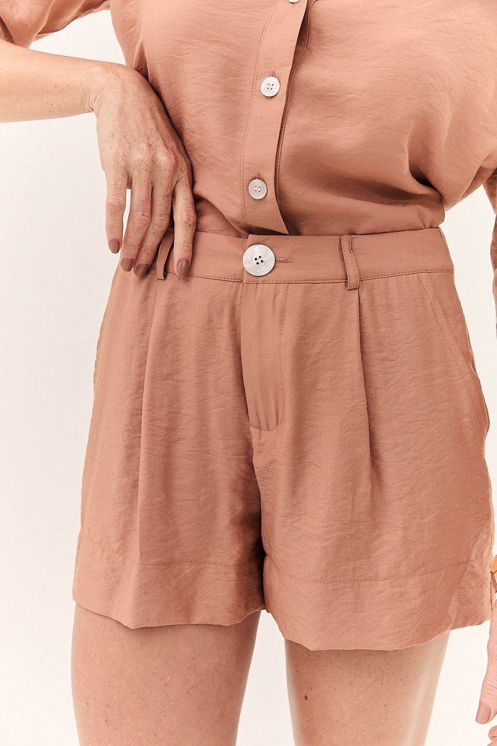 Short Clásico Feminino em Alfaiataria Aurora