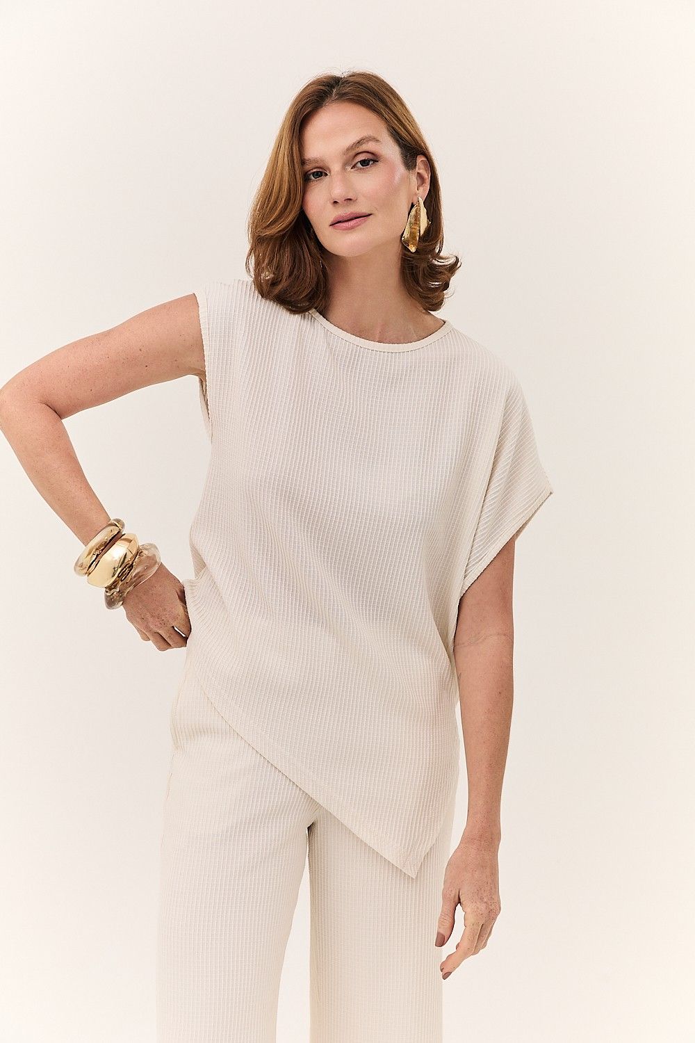 Blusa Feminina Assimétrica com Textura Sasha