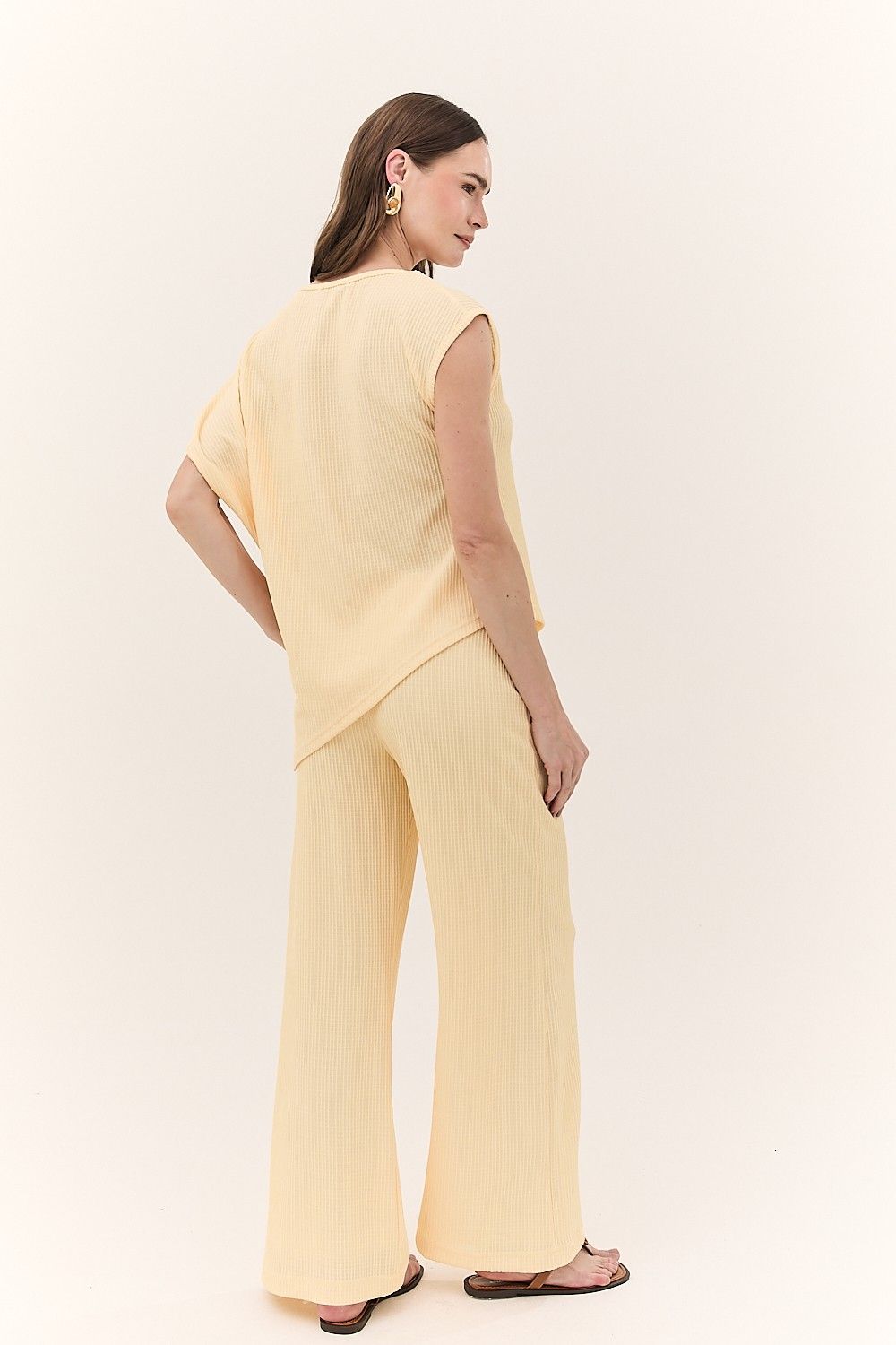 Blusa Feminina Assimétrica com Textura Sasha