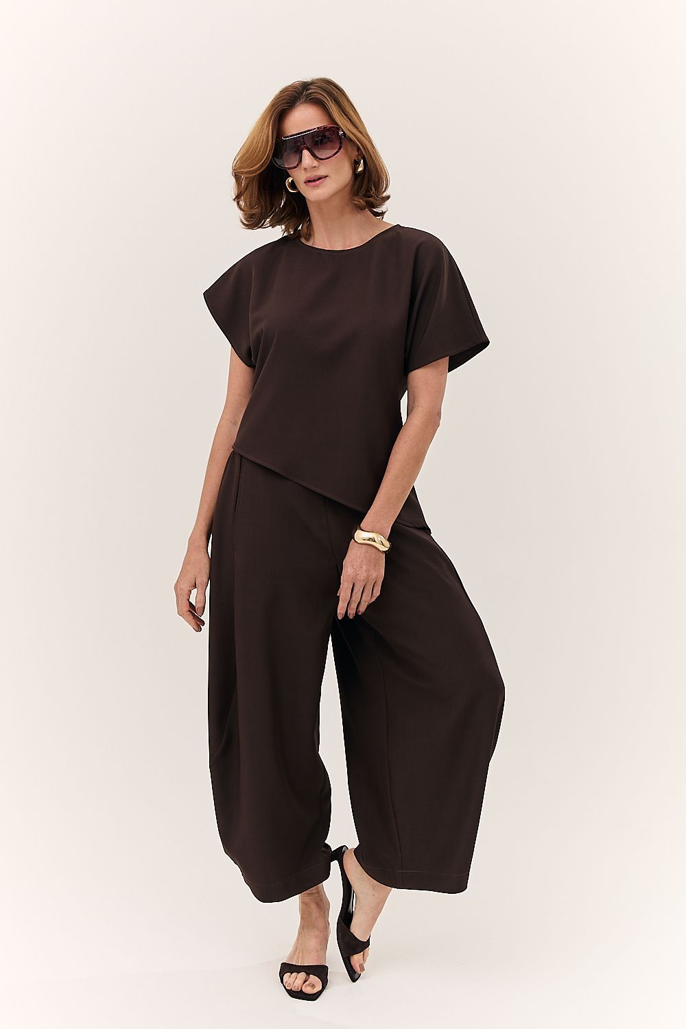 Calça Feminina Barrel com Bolsos Marina