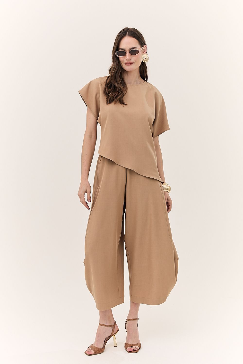 Blusa Feminina Assimétrica com Mangas Marina