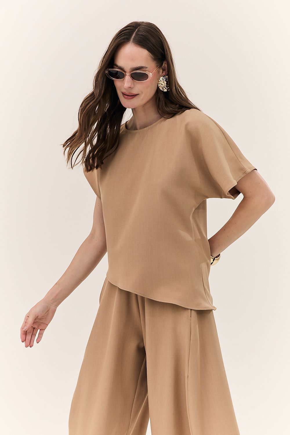 Blusa Feminina Assimétrica com Mangas Marina