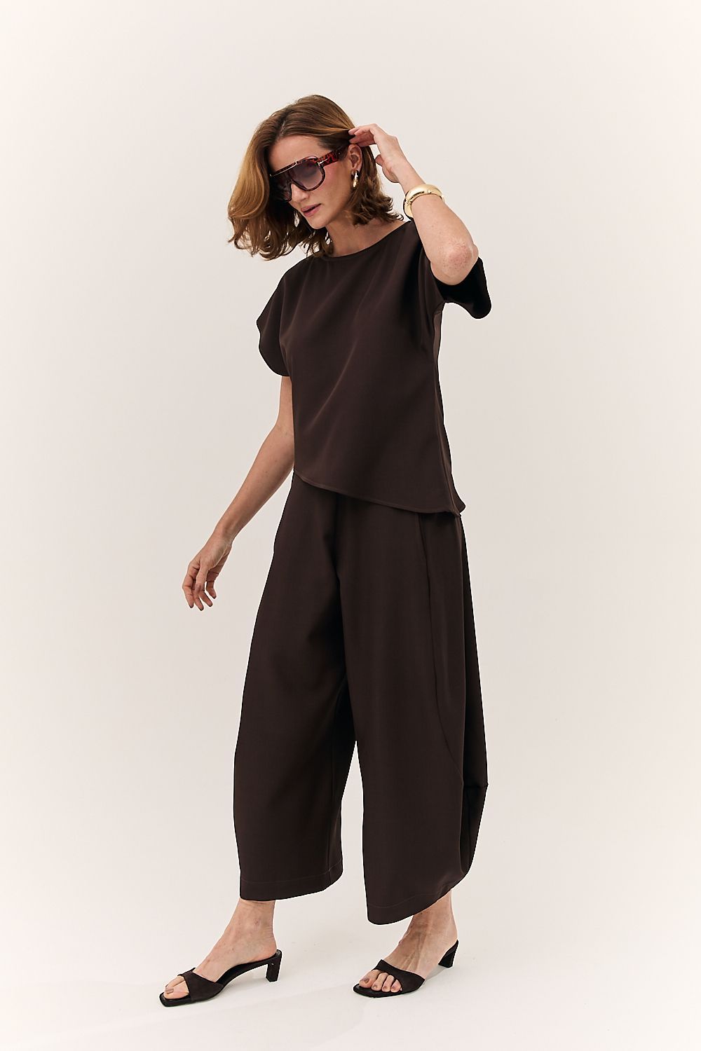 Blusa Feminina Assimétrica com Mangas Marina