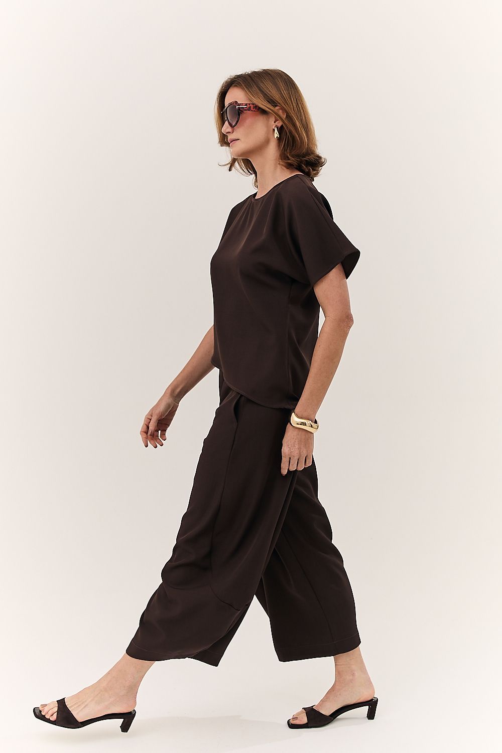Blusa Feminina Assimétrica com Mangas Marina