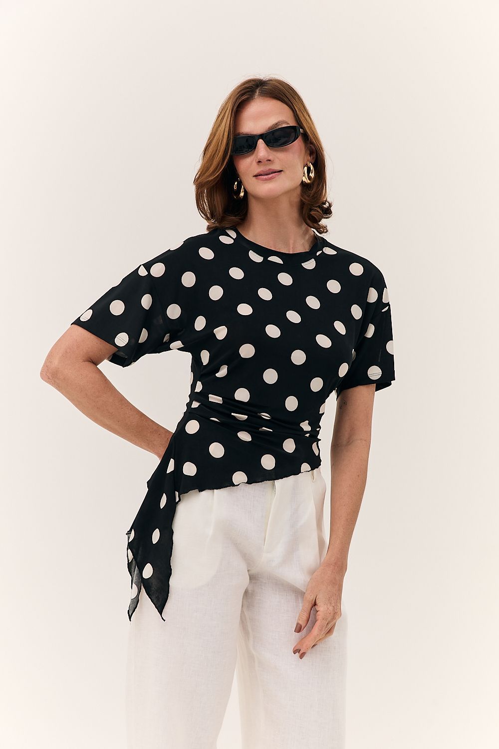 Blusa Feminina Assimétrica Poá Sthephanie