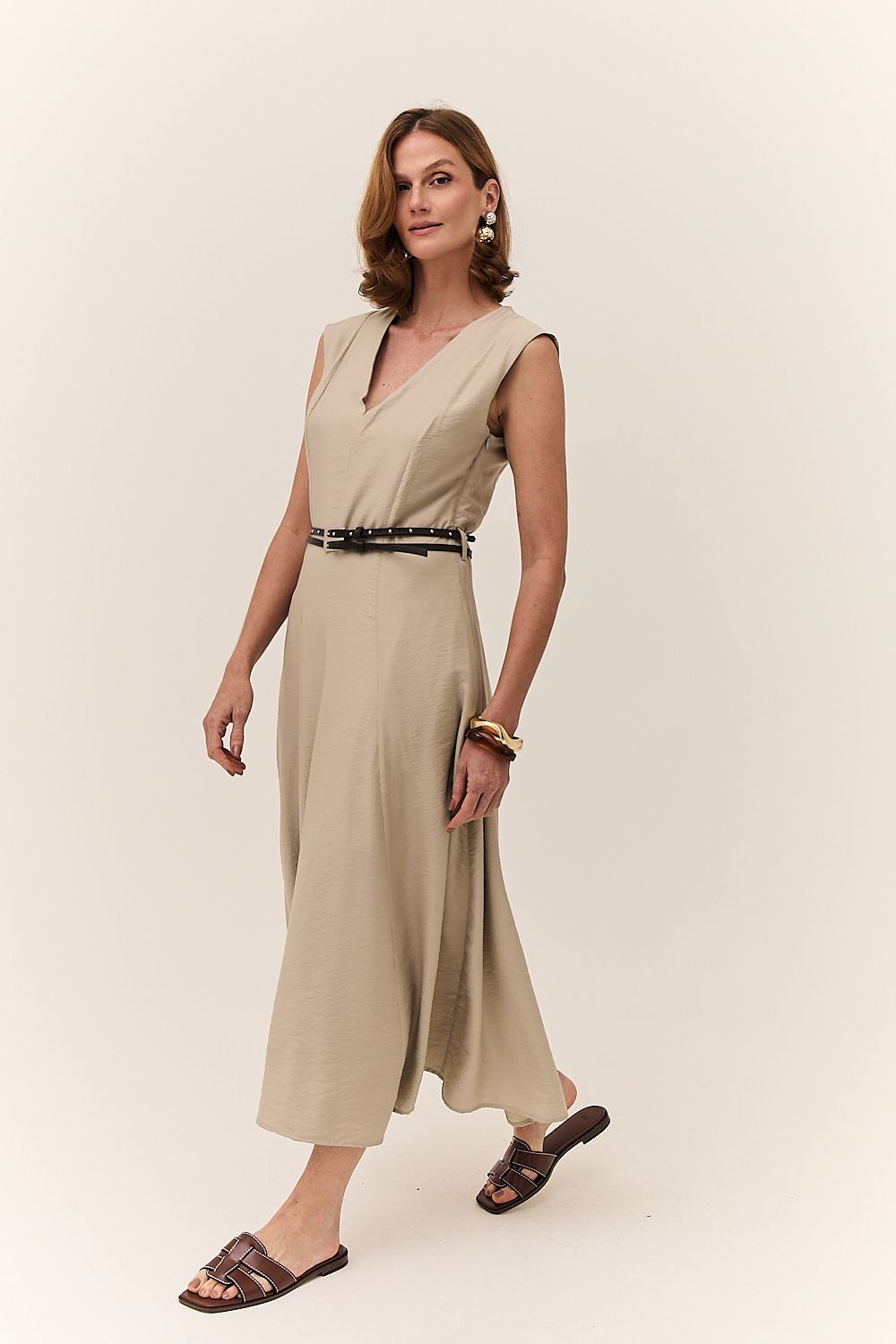 Vestido Midi Evasê com Cinto Aurora