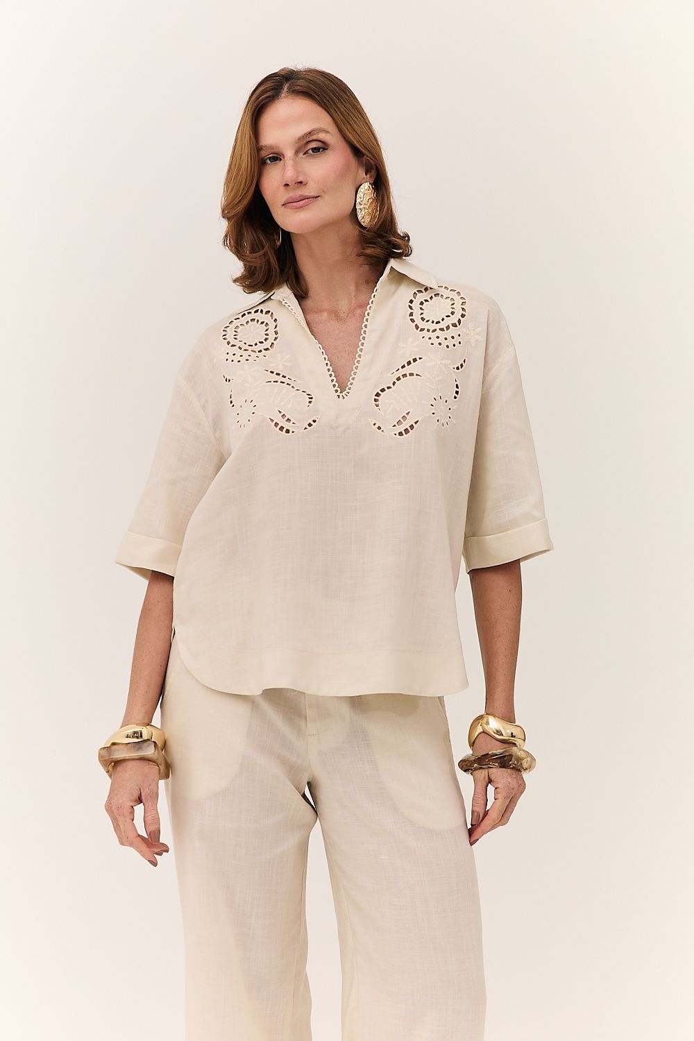 Blusa Feminina Linho e Bordados Cindy