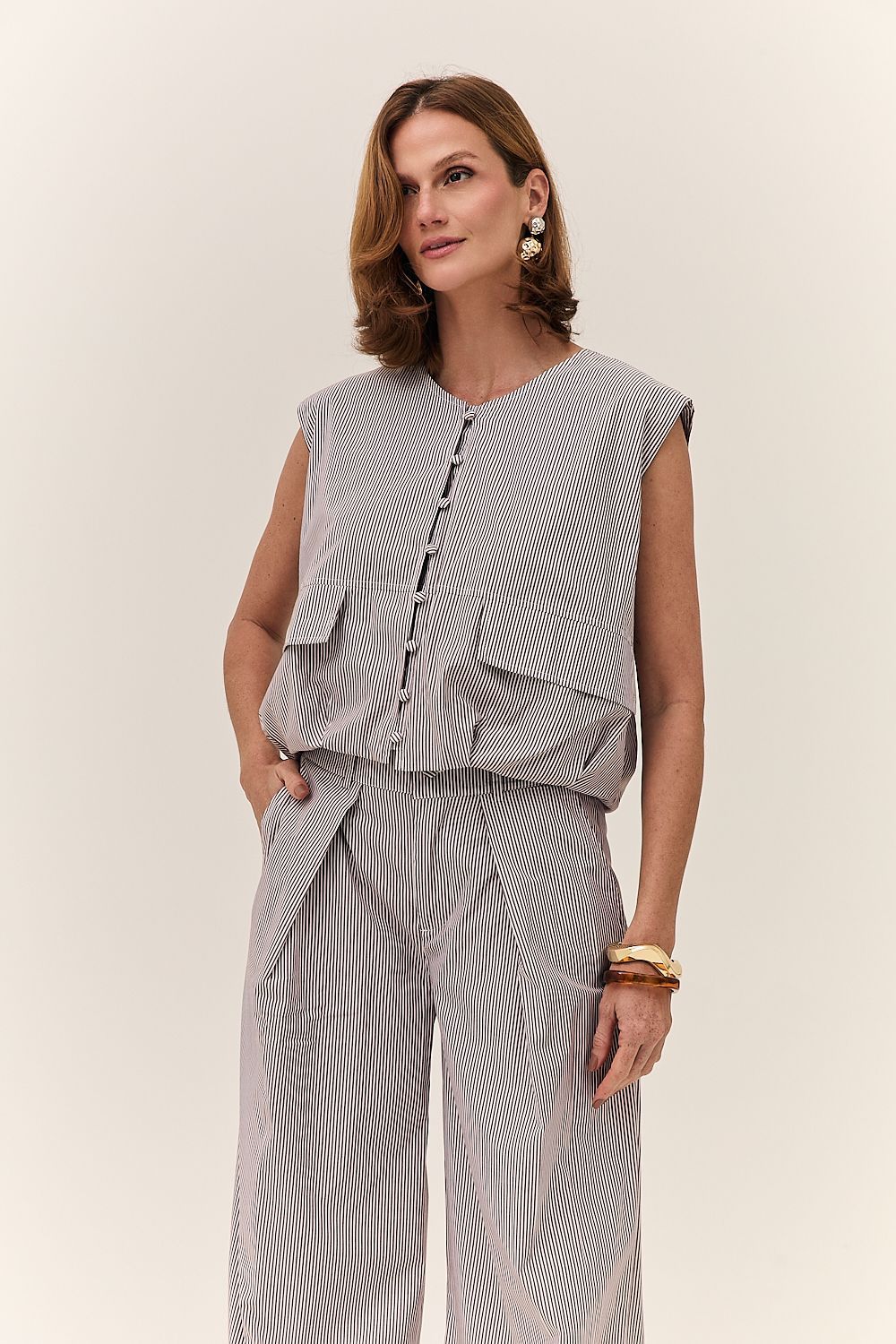 Calça Feminina Listrada Prega Elisa