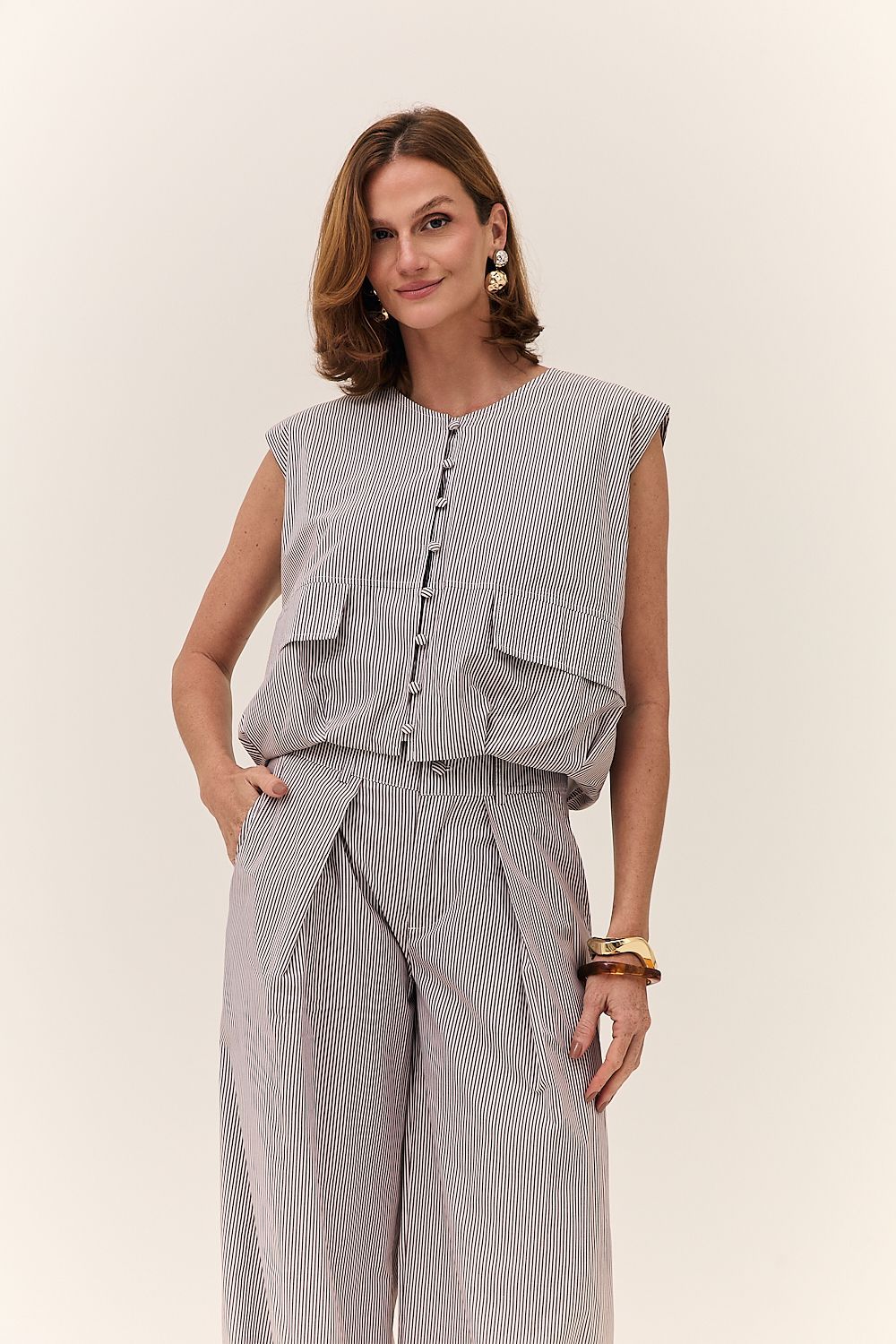 Calça Feminina Listrada Prega Elisa