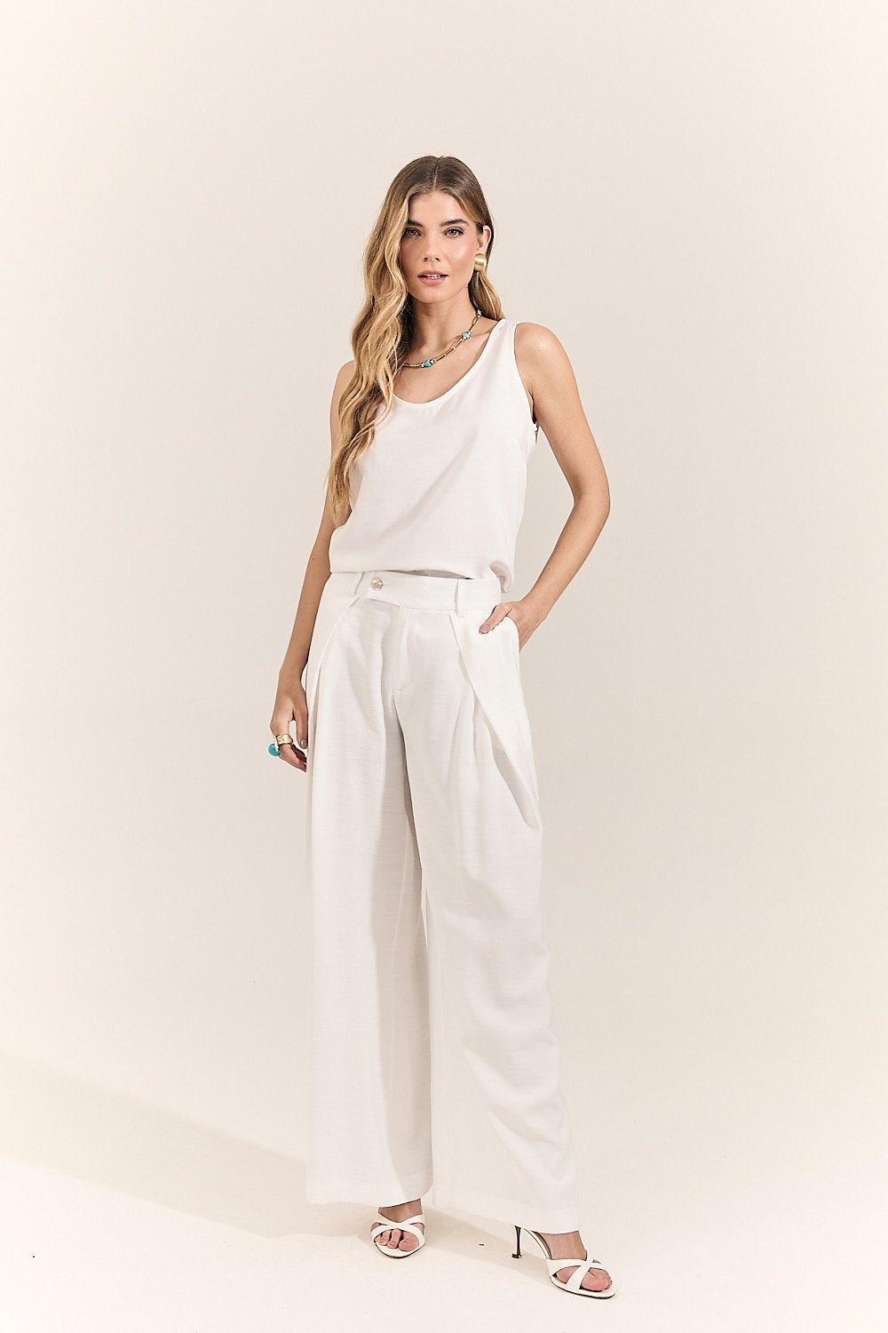 Calça Feminina Cós Especial e Pregas Karen