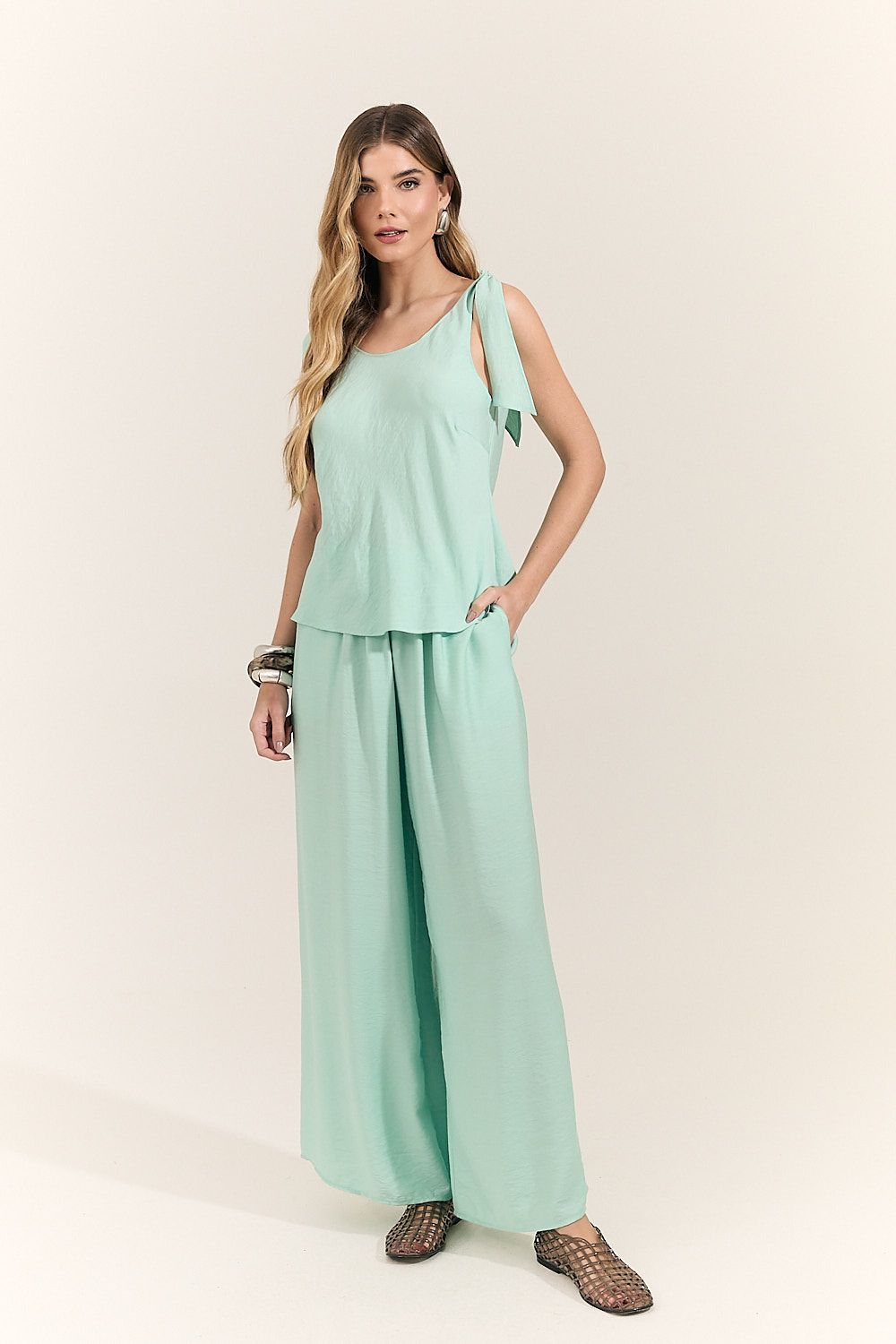 Calça Pantalona Feminina com Prega Beatriz
