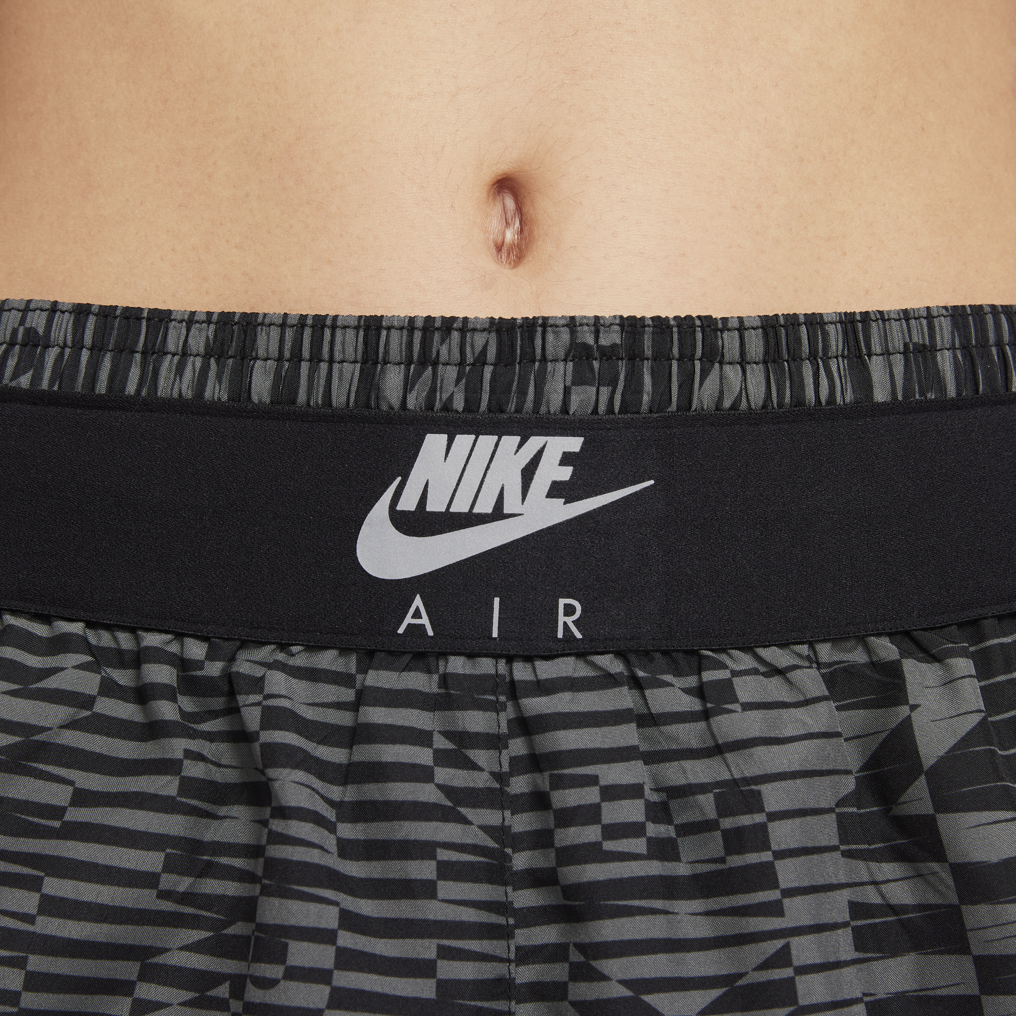 Shorts Run Nike Air Tempo Feminino