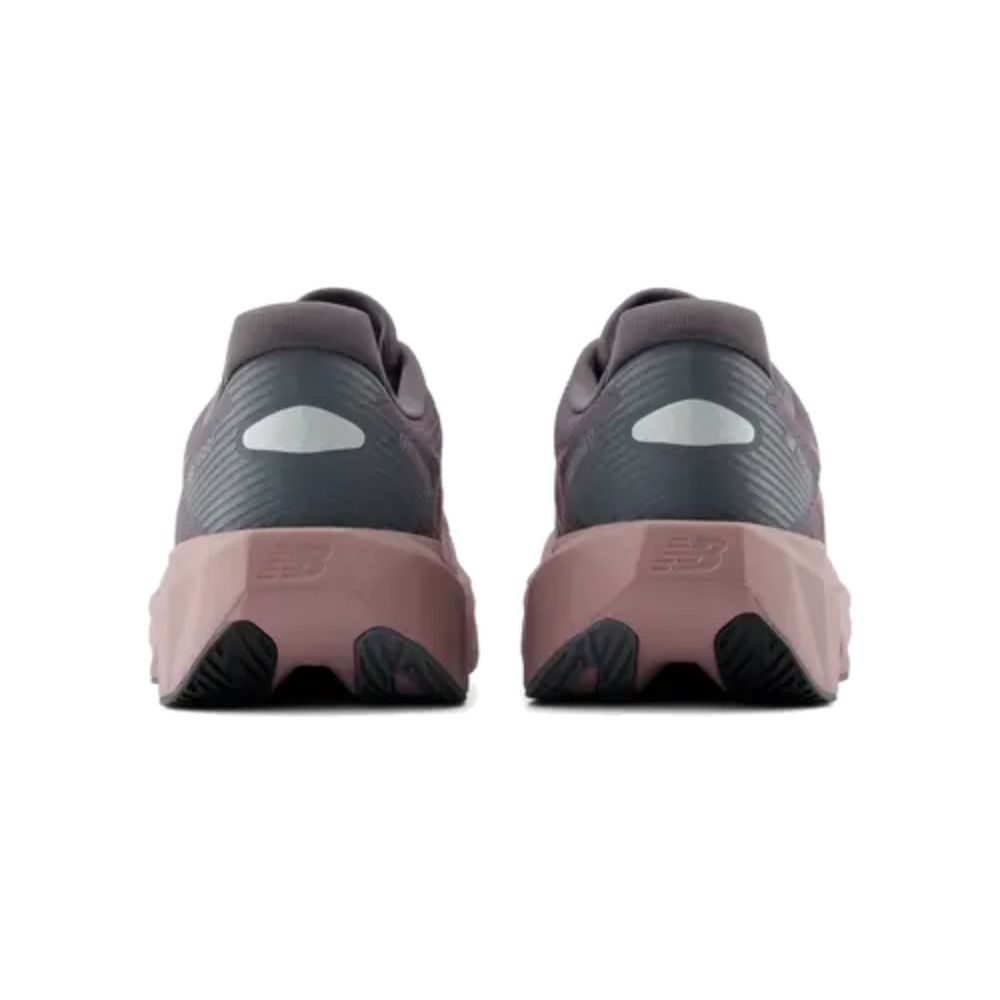 Tênis New Balance FuelCell Rebel V5 Masculino