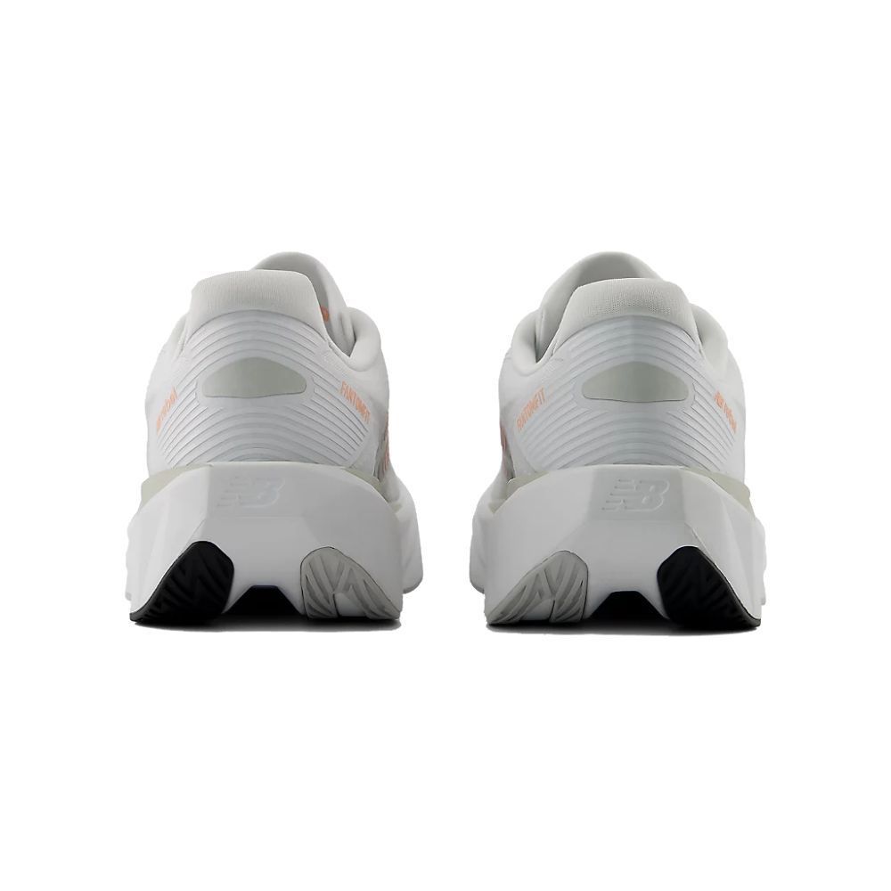 Tênis New Balance FuelCell Rebel V5 Feminino