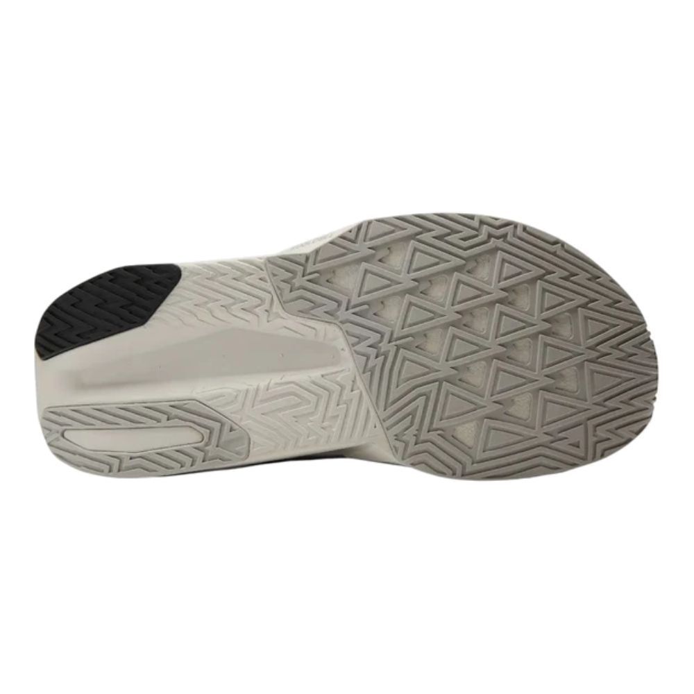 Tênis New Balance FuelCell Rebel V5 Masculino
