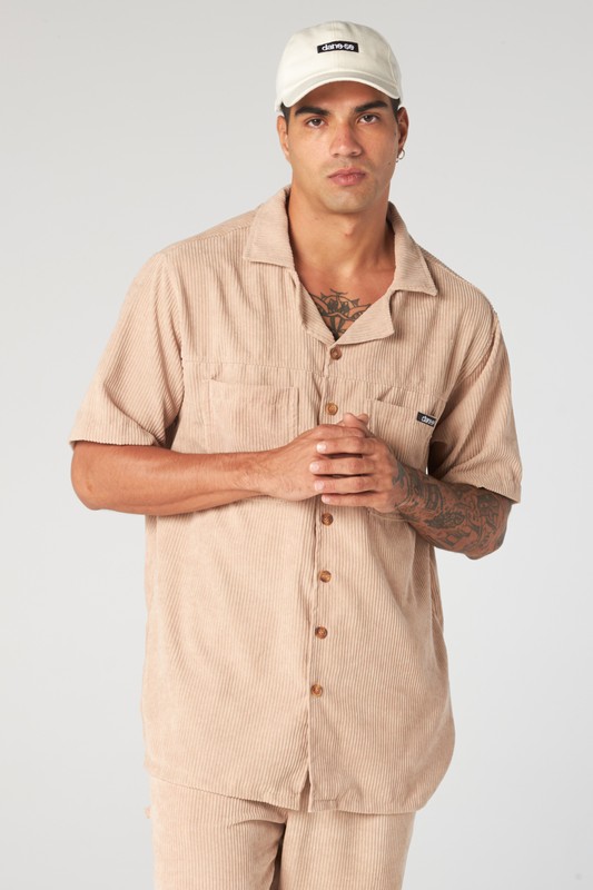 camisa over veludo areia