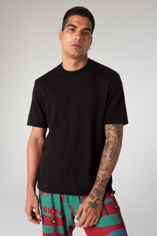 camiseta tricot preto