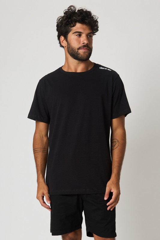 camiseta dane-se shoulder