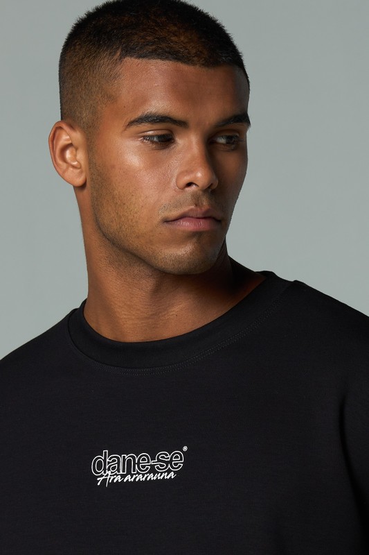 camiseta regular arara cerrado preto