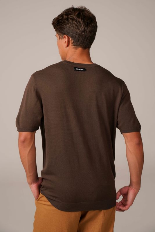 camiseta tricot egipcio marrom