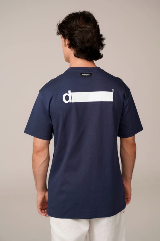 camiseta regular d! tarja marinho
