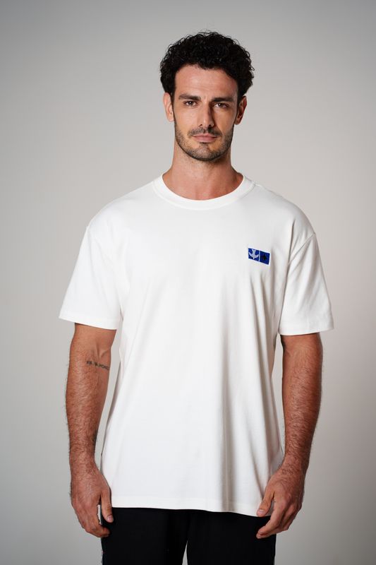 camiseta regular igrejinha bordado off