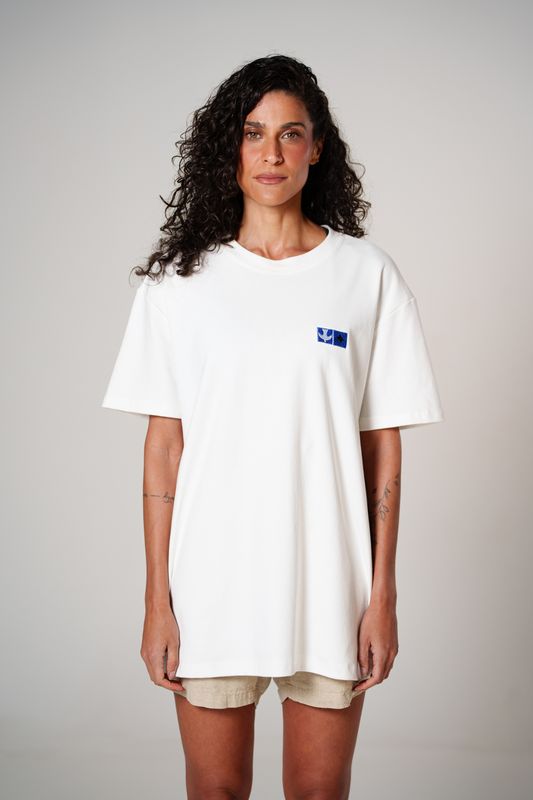 camiseta regular igrejinha bordado off