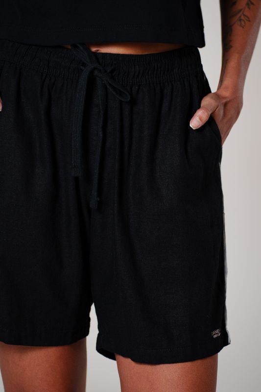 short linho debrum preto