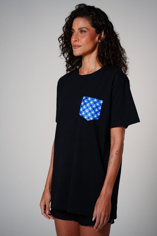 camiseta regular igrejinha bolso 2026 preto