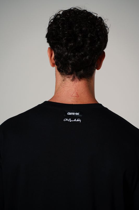camiseta regular igrejinha bolso 2026 preto
