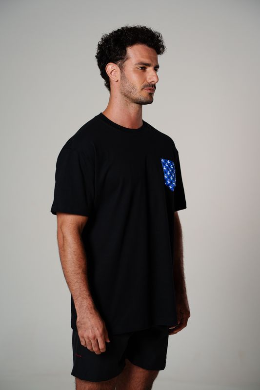 camiseta regular igrejinha bolso 2026 preto