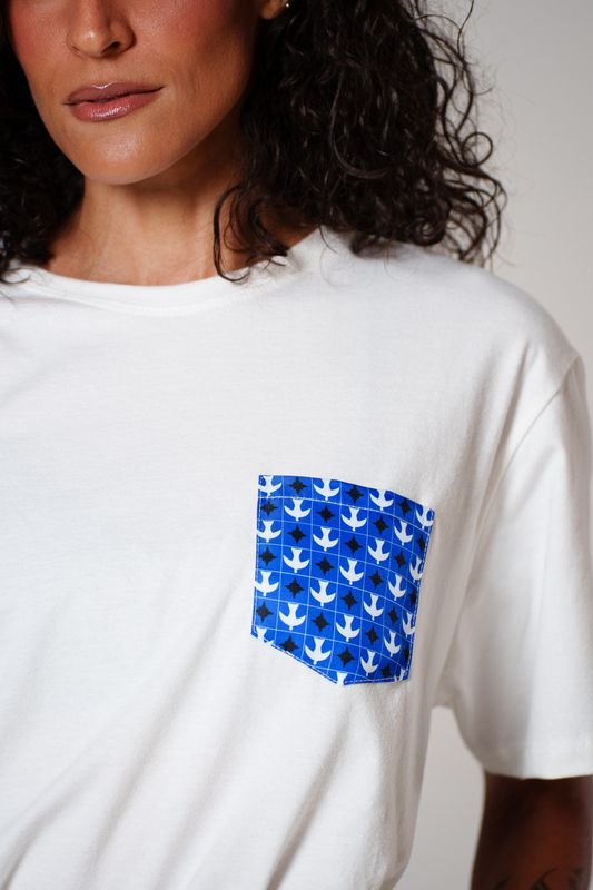 camiseta igrejinha bolso 2026 off