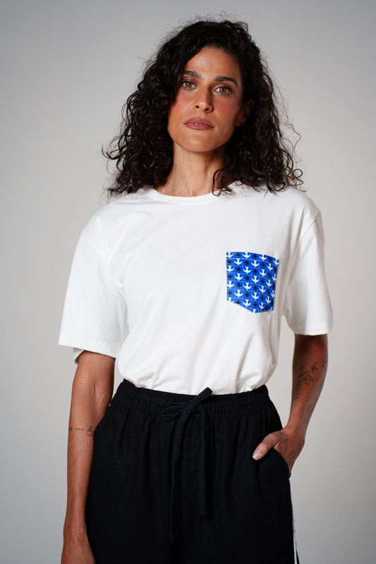 camiseta igrejinha bolso 2026 off