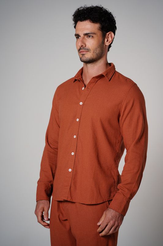 camisa manga longa viscolinho caramelo