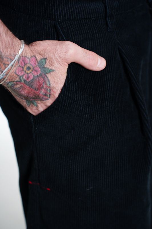 calça baggy veludo preto