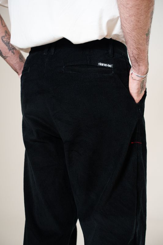 calça baggy veludo preto