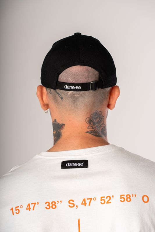 bone igrejinha outline preto