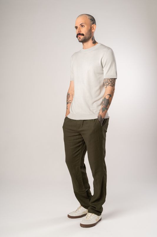 camiseta tricot egipcio cinza
