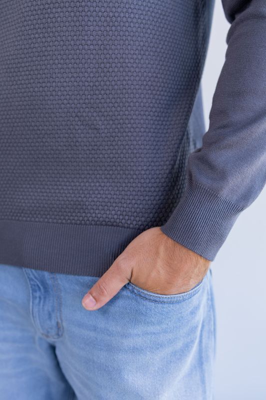 sueter tricot egipcio gola polo cinza