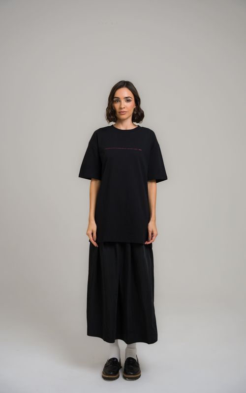 camiseta regular círculos mid century modern preto